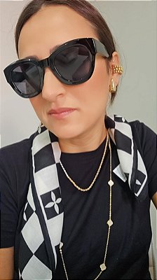 Óculos preto tradicional