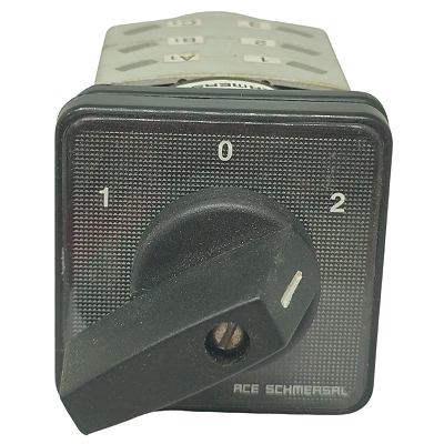 RT16/U3B03 COMUTADORA ROTATIVA FRONTAL 48X48MM TERMOPLÁSTICA 150021 SCHMERSAL