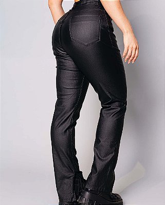 Calça feminina wide loose preta com abertura interna na barra
