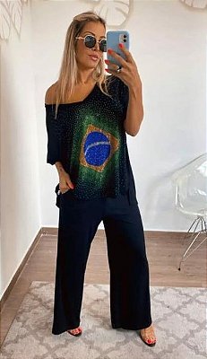 Blusa preta ampla com cristais cravejados bandeira do Brasil -  tamanho único 36 ao 46