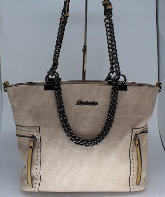 Bolsa nude com alça de correntes onix , bolsos laterais e lindo detalhamento em tachas