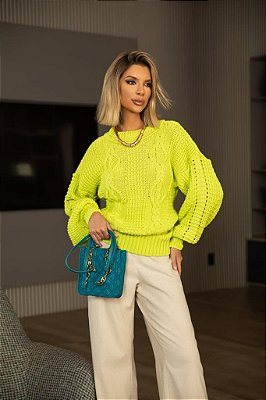 Blusa com lindo trabalho em tricot na cor lima - tamanho único