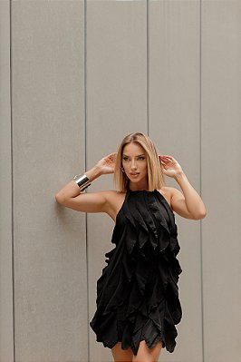 Vestido com babados maravilhosos preto - Carol