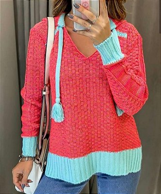 Blusa em tricot diferenciado com capuz- Coral e azul