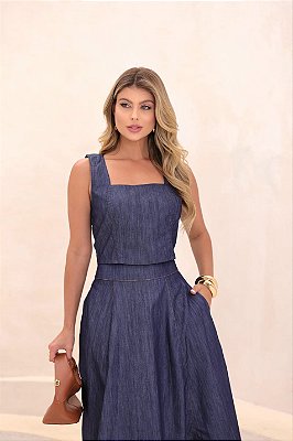 Blusa regata alças grossas e decote quadrado