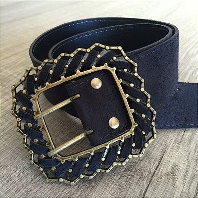 Cinto em couro sintético nobuck preto com fivela ouro velho