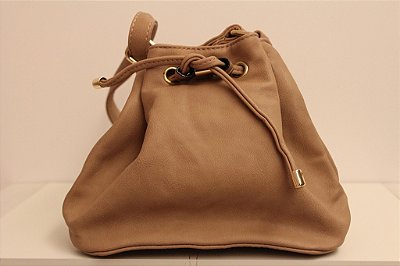 Baby bag saquinho em couro eco na cor nude