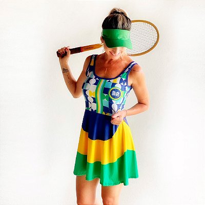 vestido  de TENNIS |MARIA ESTHER| .  estampa GEOMÉTRICOS_BRASIL . ÖTA TENNIS CLUB