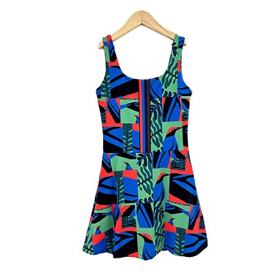 vestido  de TENNIS |ONS| .  estampa TANGARÁ-DANÇARINO LISTRADO  . ÖTA TENNIS CLUB