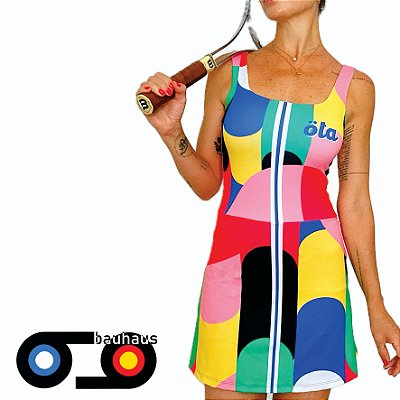 vestido  de TENNIS |ONS| .  estampa GEOMETRIA BHS1. BAUHAUS. ÖTA TENNIS CLUB