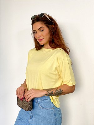 Tshirt Viscolycra Ampla Básica Julia @usemika Feminino