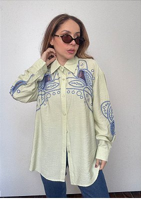 Camisa Crepe Com Bordado Azul Silvia @usemika Feminino