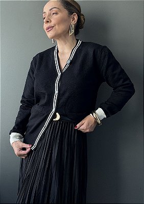 Cardigan Modal Tradicional com Detalhes na Manga e Vista Pietra @usemika Feminino