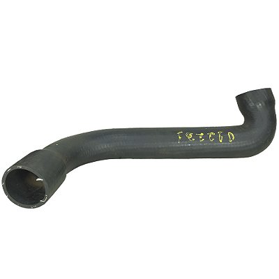 MANGUEIRA INFERIOR DO RADIADOR VALTRA BH145 / BH165 / BH180 G2 / BH185 / BH205 - 83670000