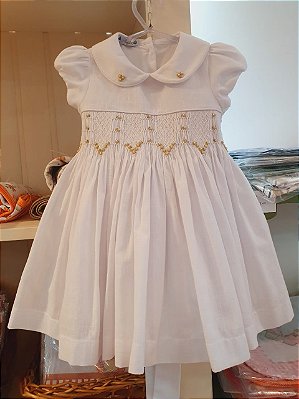 Vestido casinha de abelha branco com detalhes dourado