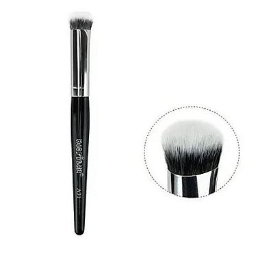 PINCEL KABUKI GOTA MACRILAN A31