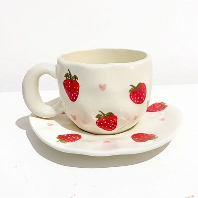 Caneca Fofa Aesthetic Morangos Love