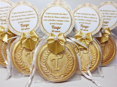 Lembrancinha de Aniversário 40 Anos: Sabonete Letra Inicial do Nome