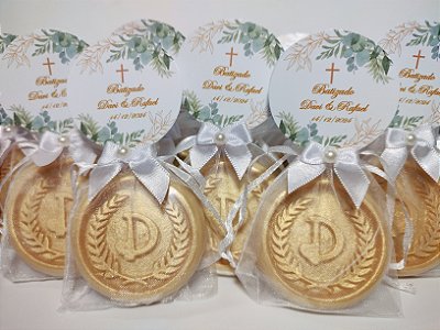 Lembrancinha Tema Batizado Personalizada: Sabonete Letra Inicial do Nome