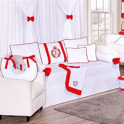 Kit Cama Babá Com A Inicial Do Bebê Bordada Vermelho 8 Peças