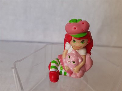 Miniatura de vinil estática de Moranguinho com gatinha, com cheirinho de morango,, Hasbro 2008 5 cm de altura