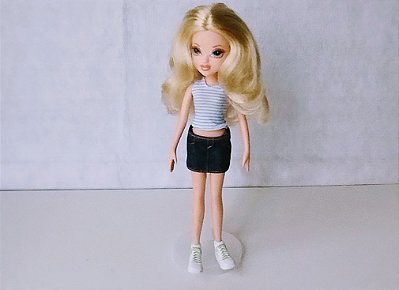 Boneca Moxie Girlz  loura  27 cm usada