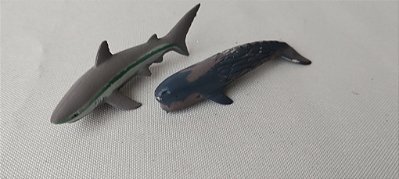 Miniatura de vinil de baleia Sperm e tubarão mako 6 vm