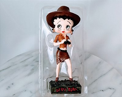 Boneca de resina estática Betty Boop , exploradora safari  , 11+2 cm de altura