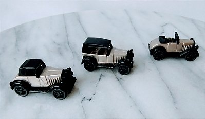 Coleção Kinder ovo de 3 carrinhos de metal