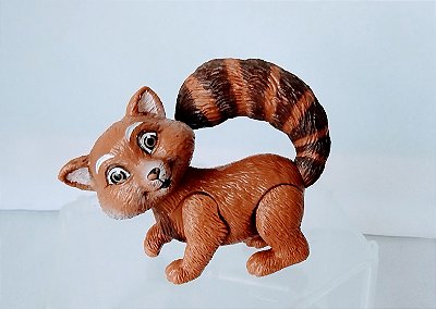 Miniatura de panda vermelho, pet da Barbie Princesa da Ilha