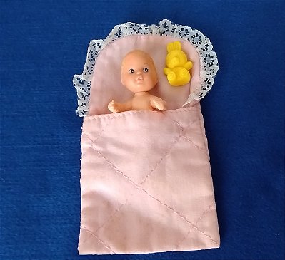 Bebe de vinil estática da Susi  babá por um dia Ano 2000 da Estrela, com acessórios