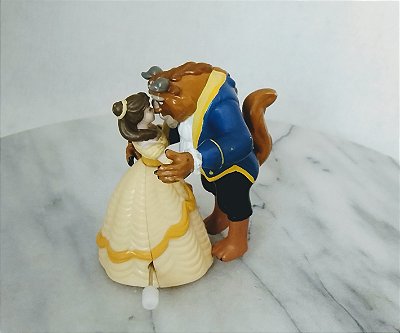 Brinquedo a corda Disney anos 90, A Bela e a fera dançando, 8 cm de altura, funcionando