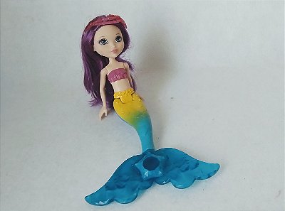 Mini sereia ,cabelo roxo , 20 cm da col. Barbie Fairytale Mattel 2014