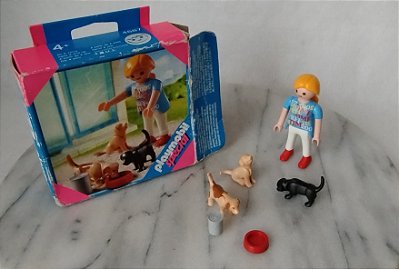 Playmobil 4687 menina e 3 filhotes dw cachorro