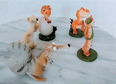 Miniatura de vinil Scrat, Buck, Baby Dino x2 e Sid da Era do Gelo  Fox 2002, entre 6 e 8 cm