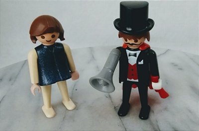 Playmobil Geobra 1974 mágico do circo e sua ajudante