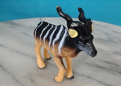 Miniatura de vinil vintage Toy Major 1998 de Antilope / Greater Kudu 7,5 cm altura e 7 cm comprimento