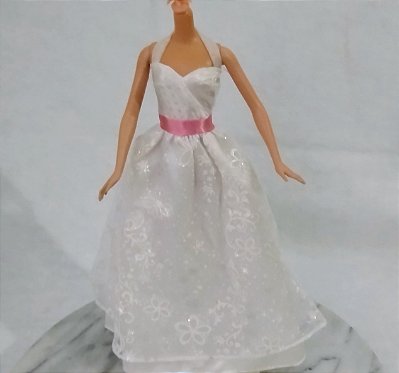 Vestido de noiva faixa rosa na cintura da Barbie Mattel