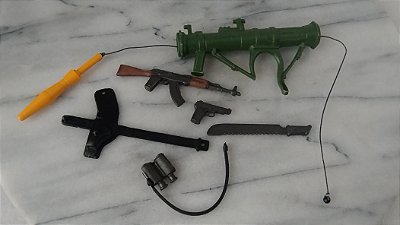 Lote de acessórios boneco Sargento Sgt Havoc serie rambo