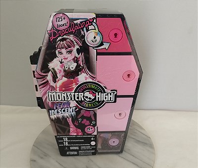 Boneca Monster High Skulltimate Secrets Fear idescent Draculaura ,Mattel 2023, nova, lacrada