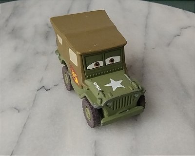 Miniatura Disney Cars jipe jeep Sargento verde militar