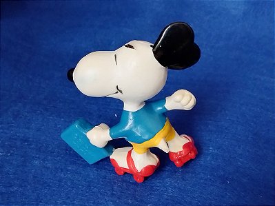 De 1966, miniatura Peanuts de Snoopy de roller skates 6 cm