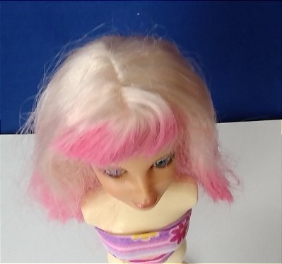 Peruca loura com rosa da boneca Liv, Spin Masteray