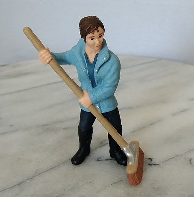 Miniatura de vinil Schleich de garota do estábulo, 8 cm