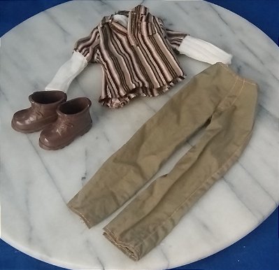 Roupa para para boneco ken Mattel ; camisa, calças e sapatos