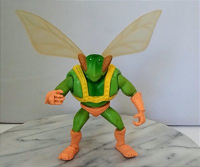 Inseto Twitch do Toy Story Disney Pixar 14 cm Mattel, faltando as antenas