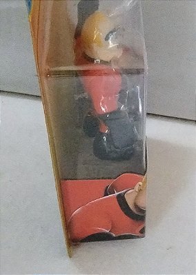 Bonecos Sr Incrível e Zeze do desenho Os Incríveis 2 Disney Pixar, 9 e 5 cm, Jakks, novi, lacrado