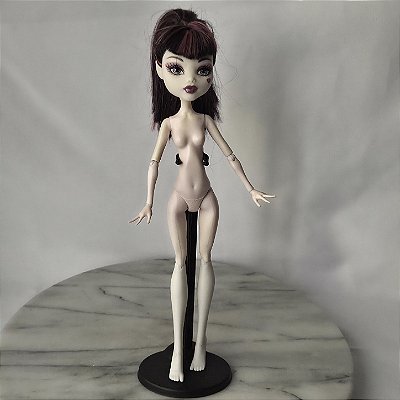 Boneca Monster High Draculaura sucata praia G1