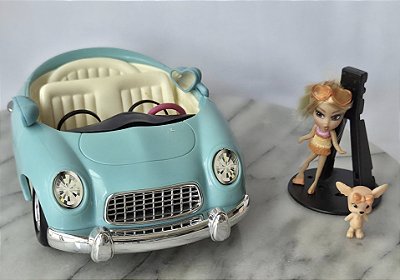 Carro conversível 21 cm Mattel Shorties 2004, faltando parabrisa e mini boneca peek-a-boo Mini B com pet 6,5 cm e 3 cm, Mattel 2009