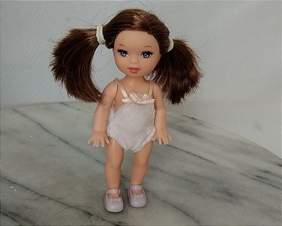 Boneca pequena de Maria Chiquinha tamanho Kelly Mattel 10cm